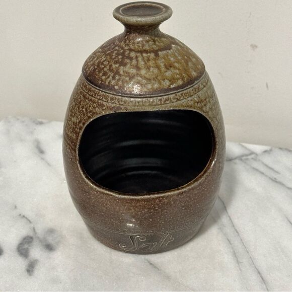 Bendigo Salt Cellar hand made Australian pottery embossed SALT marked PD - Picture 9 of 16